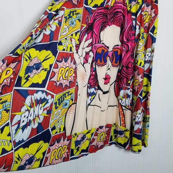 COPY - Pleated Graphic Print Midi Skirt - Picture 3 of 5